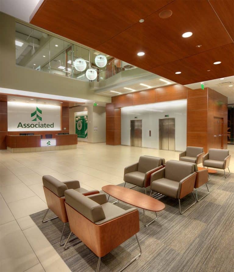 1AssociatedBankGreenBaysm IEI General Contractors